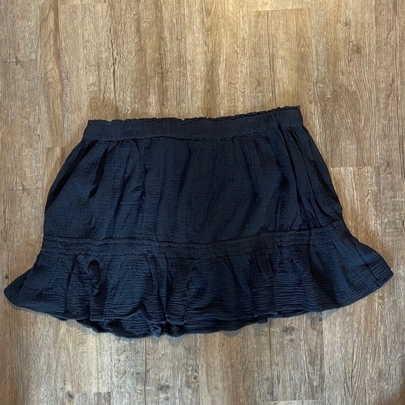 NWT CURVE FRILL MINI SKIRT (size 20) - Picture 1 of 7